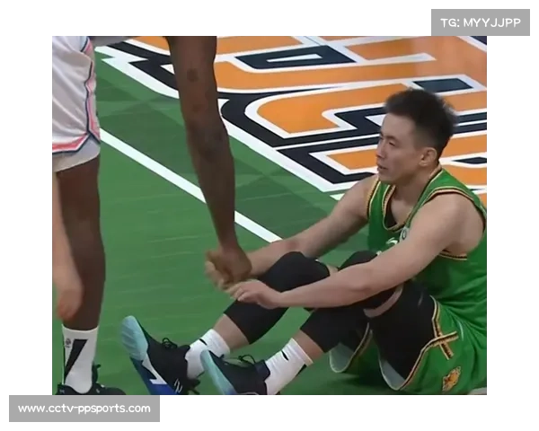 辽宁男篮赵继伟左膝受伤,季后赛征程蒙上阴影 辽宁男篮赵继伟左膝受伤,季后赛征程蒙上阴影