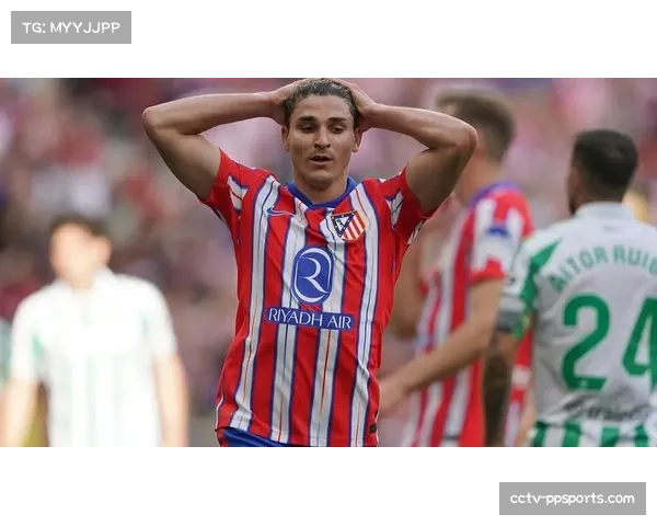 马竞模拟训练使用“人墙喷雾”新设备，旨在干扰对手任意球主罚者